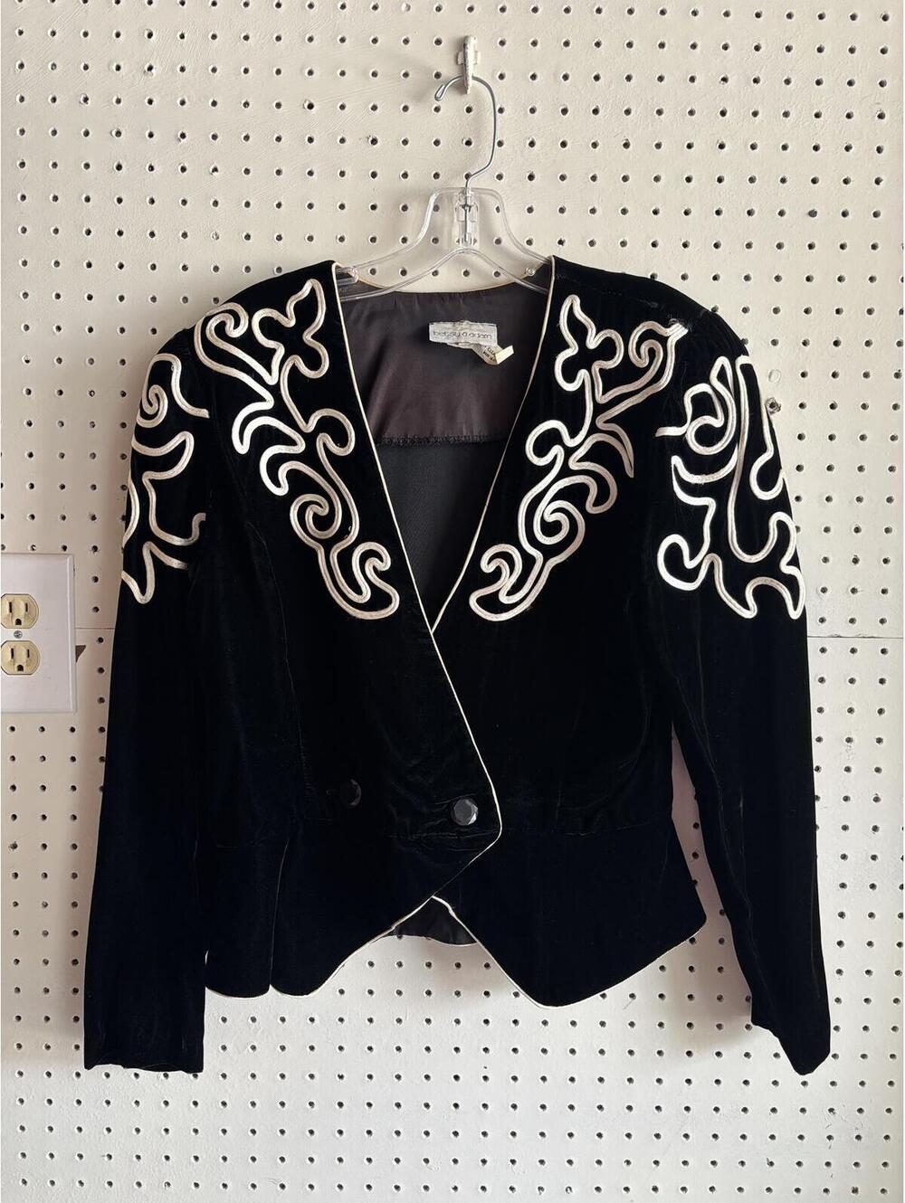 Vintage Black Velvet Jacket with White Embroidered Detail - Picture 7 of 9